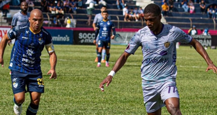 Antigua GFC ties 2-2 with Imperial Cobán after wasting advantage in José Ángel Rossi