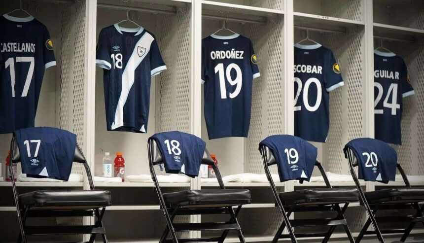 The Guatemalan National Team will wear blue in the match against Suriname