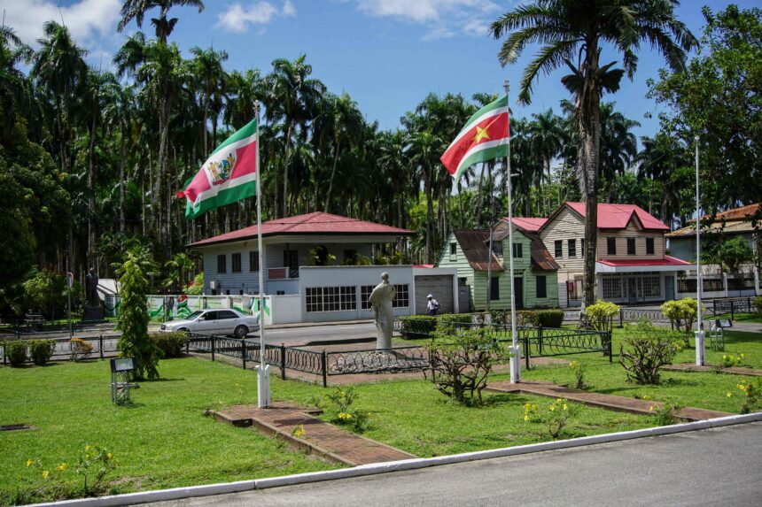 What is Suriname like and where is it? The country in which Guatemala will play World Cup qualifiers