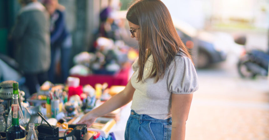 everything you need to know about this clothing, food and shoes bazaar in zone 7 of the capital