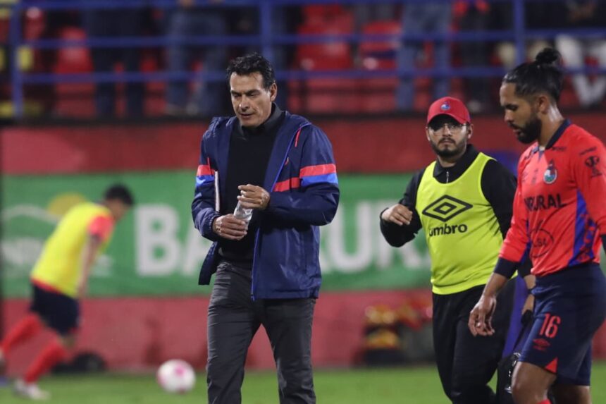 Mario Acevedo warns Xelajú for the return against Municipal