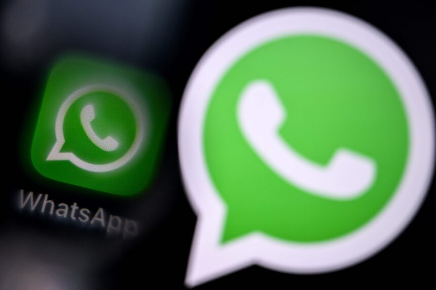 WhatsApp and Facebook report a global drop on May 19, 2026