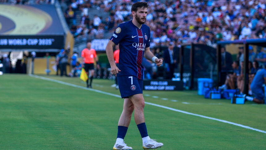 PSG beats Liverpool 2-0 and goes to the Semifinals
