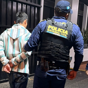 30-year-old man attacks his father with a knife to join a gang, according to PNC