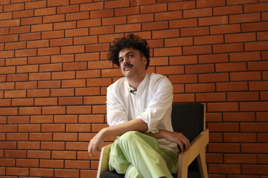 Alex Ferreira returns to Guatemala with his new album “The Art of Waiting”