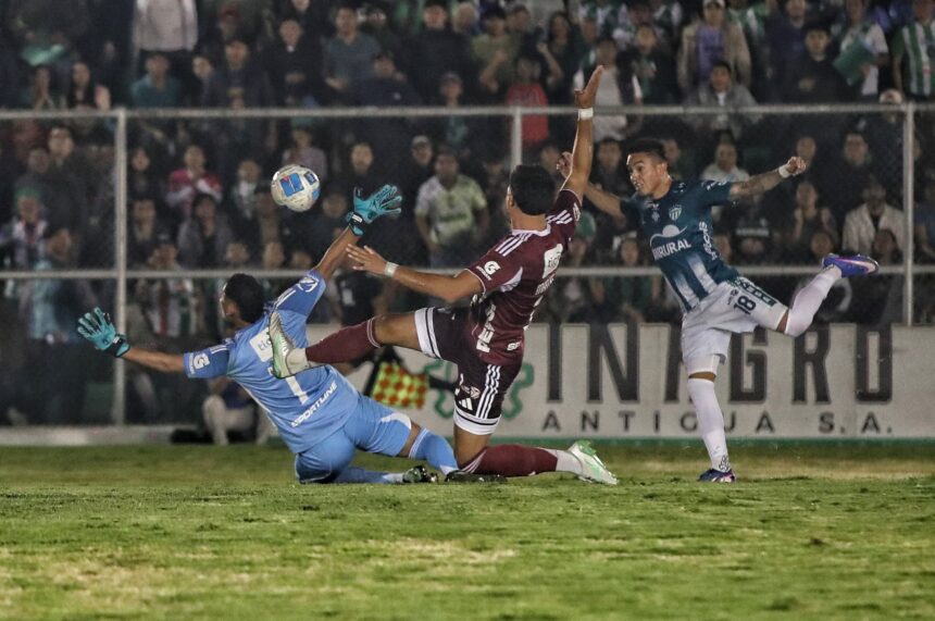 Antigua beats Comunicaciones 3-2 and arrives with a minimal advantage in the second leg of the quarterfinals
