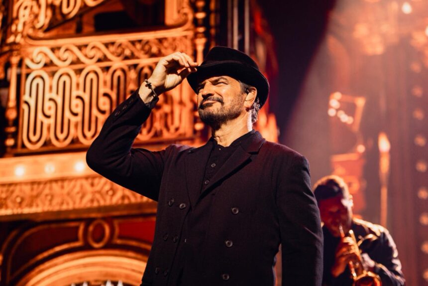 Arjona captivates the Puerto Rico Coliseum on his return to San Juan