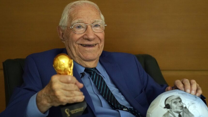 At 91 years old, Macaya Márquez confirms that she will cover her 18th consecutive World Cup