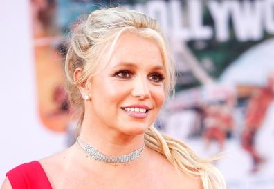 Britney Spears entered a rehabilitation center for drug and alcohol abuse, in the middle of a legal process
