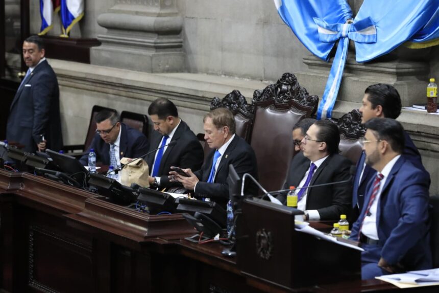 Congress delays final approval of anti-money laundering law a few days before closing its regular period