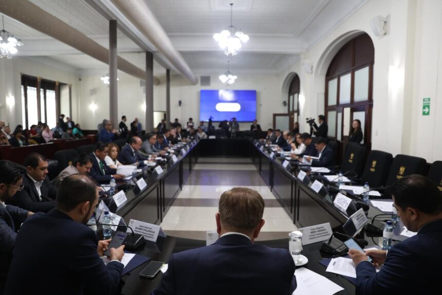 Congress leaves out the anti-laundering law for the second week, and prioritizes a package of initiatives aimed at ex-combatants