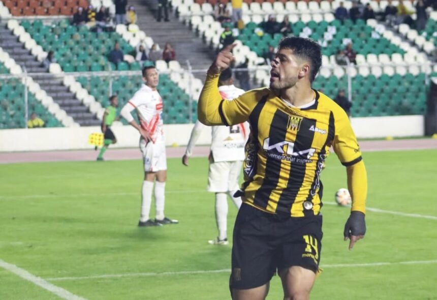 Darwin Lom leads The Strongest’s victory with a double against San Antonio