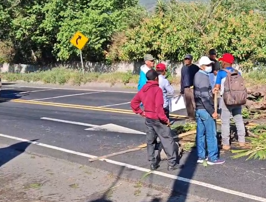 Demonstration complicates traffic on National Route 14