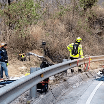 Firefighters report two dead and seven injured on the route to Quiché