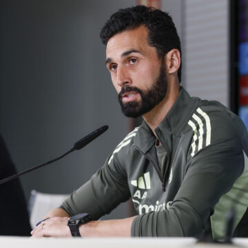 Is he leaving or staying? Arbeloa questions his continuity at Real Madrid