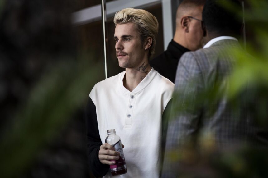 Justin Bieber conquers Coachella with a review of his musical career that excites his followers