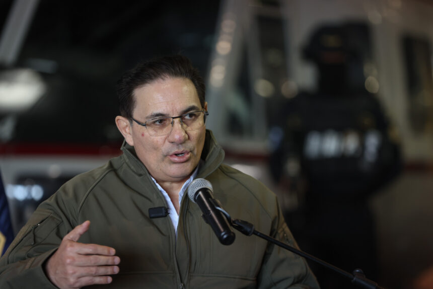 Marco Antonio Villeda defends lack of registration as a lawyer and evaluates actions if he is excluded from the election of attorney general