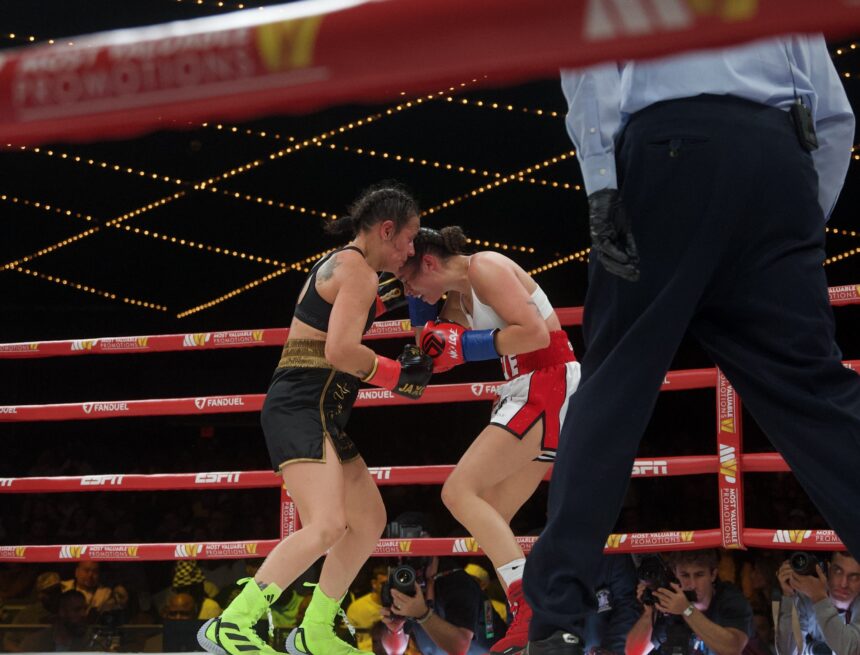 María Micheo falls in split decision against Nat Dove after a close fight in New York