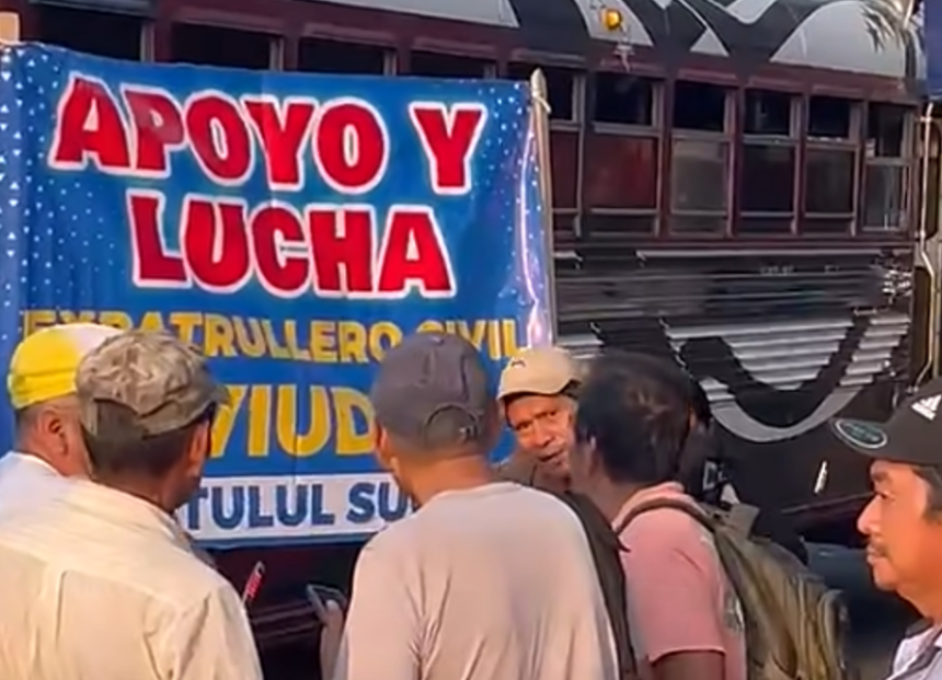 Military veterans block roads in Guatemala this April 28