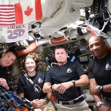 NASA astronaut tells about experience on Artemis II