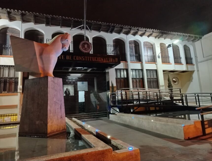 New magistrate of the CC assumes functions in the midst of legal actions against Astrid Lemus