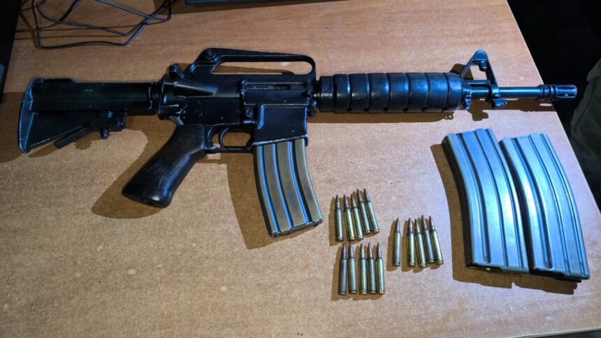 PNC captures three alleged gang members who tried to attack them with a rifle in zone 18