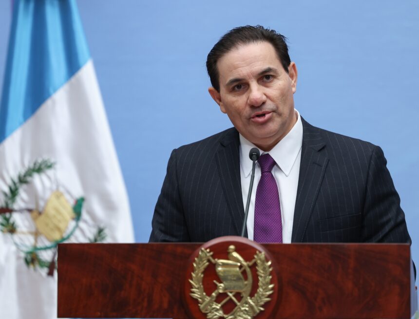 Postulator leaves Marco Antonio Villeda out after confirming insufficient grade for attorney general