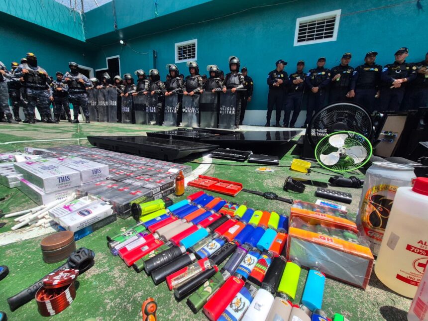 Search in Chimaltenango prison reveals entry of drugs and unauthorized objects