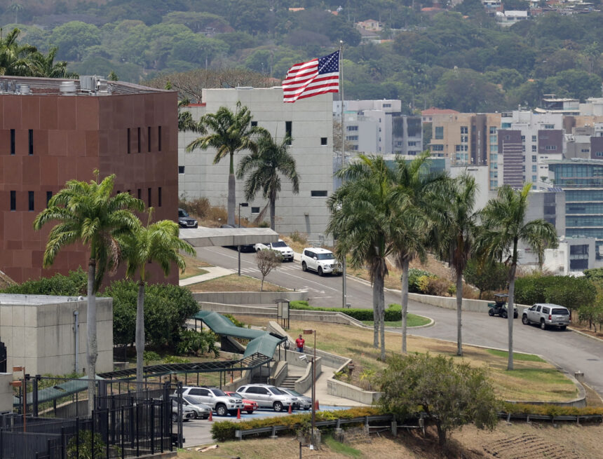 The US denies having replaced its diplomat in Venezuela after reports of relief from Guatemala