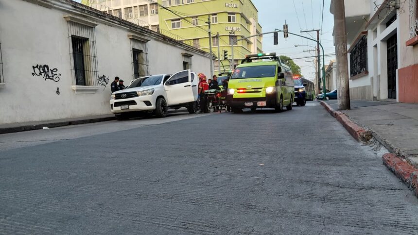 They attack crew members of a vehicle that entered El Gallito and wounded victims escape to zone 1