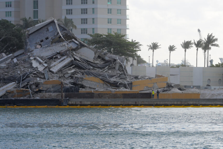 This was the demolition of the Mandarin Oriental in Miami, one of the most luxurious hotels in the United States.
