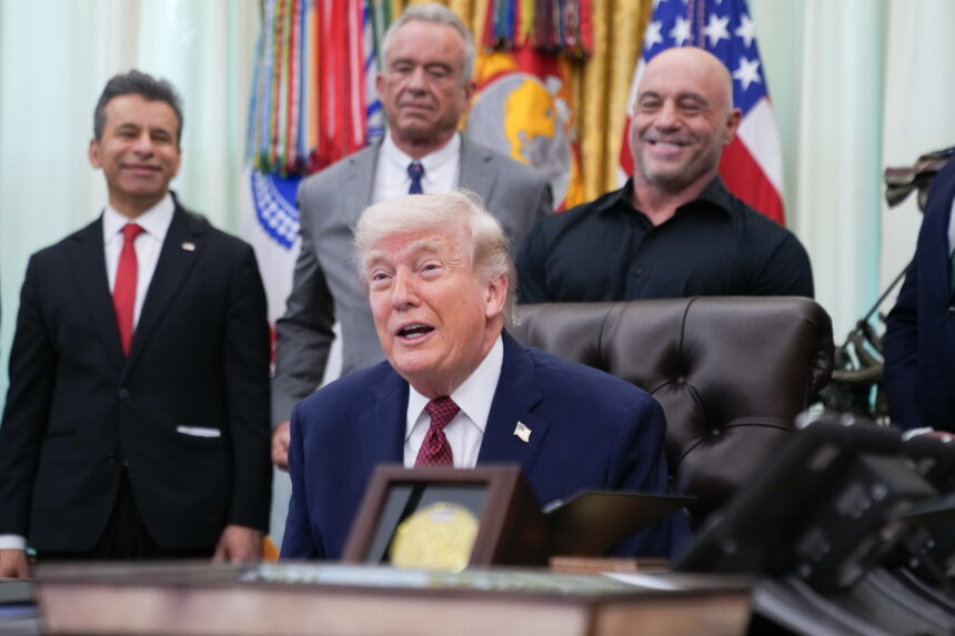 Trump warns Iran that it “cannot blackmail” the US with Hormuz amid tensions