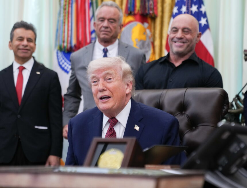 Trump warns Iran that it “cannot blackmail” the US with Hormuz amid tensions