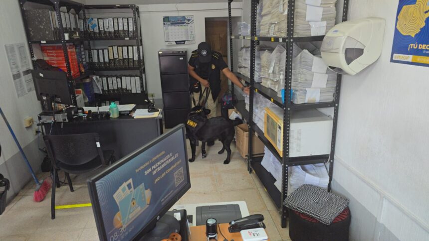 Two Renap workers are arrested for altered DPI of Fernando Farías, detained in Argentina