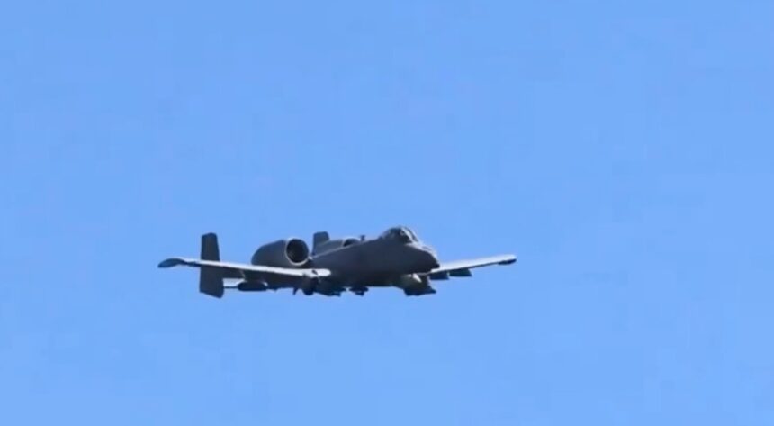US plane crashes in Hormuz after report of downing of an F-15 by Iran