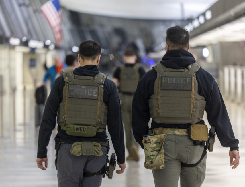 Why a Venezuelan doctor was detained in Texas despite having legal status in the US.