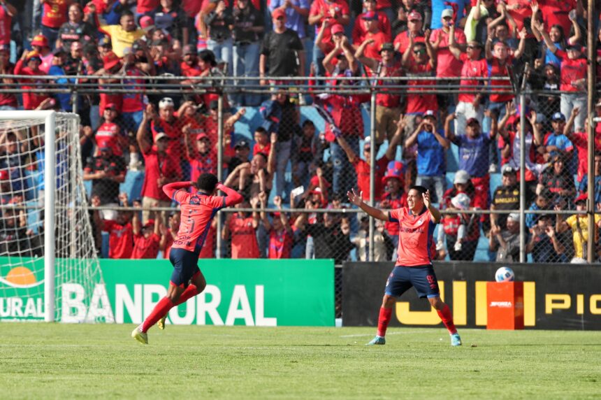 Xelajú MC is the leader of Clausura 2026 and Municipal of the accumulated table