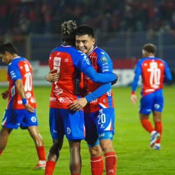 Xelajú MC thrashes Achuapa, assumes the lead and confirms the first relegation of Clausura 2026