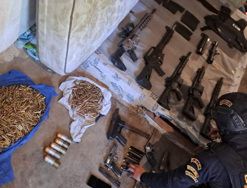 arsenal seized in Las Tapias, zone 18