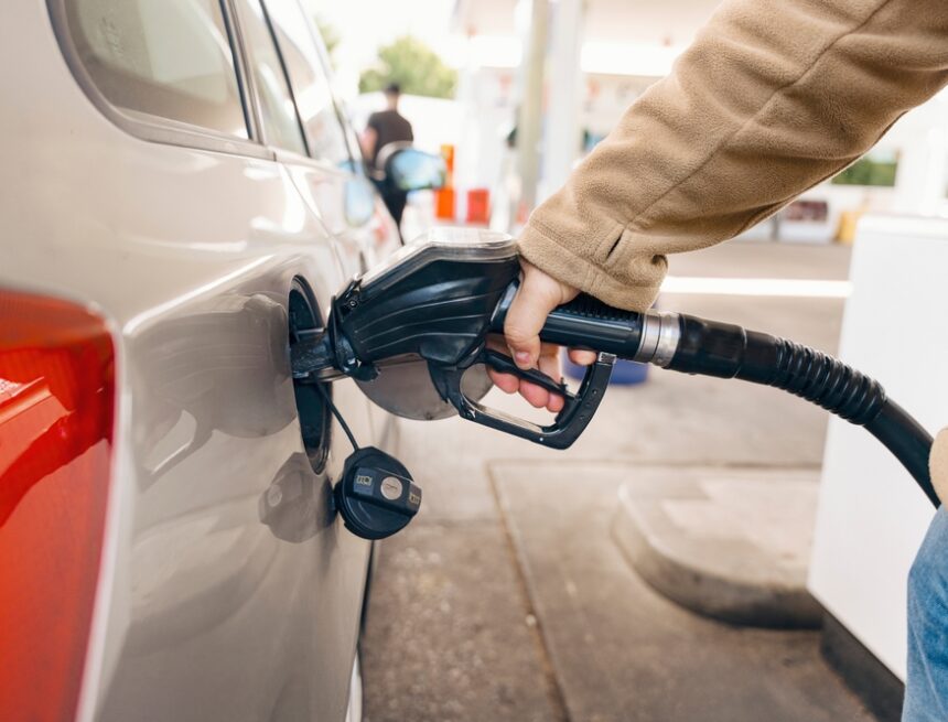 gas stations must publish established reference price
