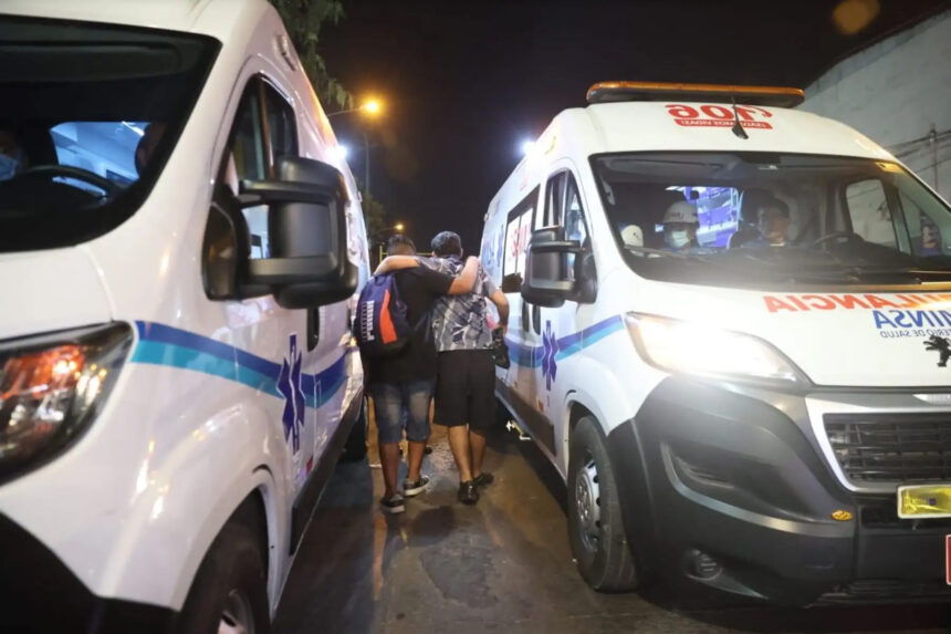 one deceased and dozens of injured in a clash prior to the classic between Universitario and Alianza Lima one deceased and dozens of injured in a clash prior to the classic between Universitario and Alianza Lima