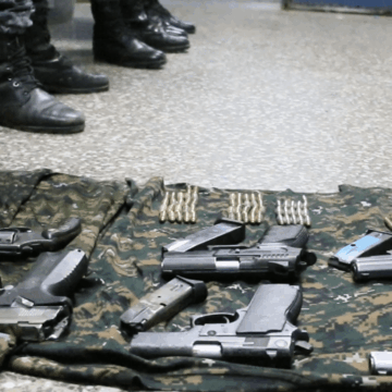 weapons, cell phones and chargers seized