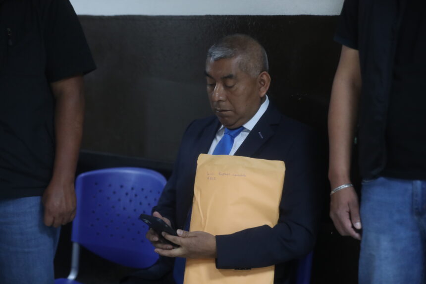 Attorney General Gabriel García Luna removes Rafael Curruchiche as head of the FECI Attorney General Gabriel García Luna removes Rafael Curruchiche as head of the FECI
