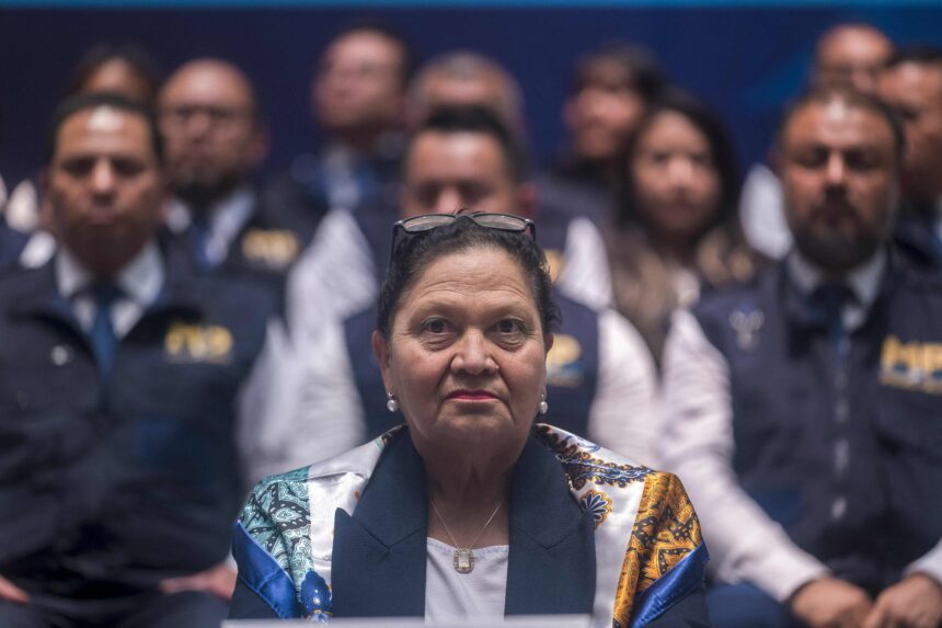 Consuelo Porras spends the last days in secrecy in the Public Ministry