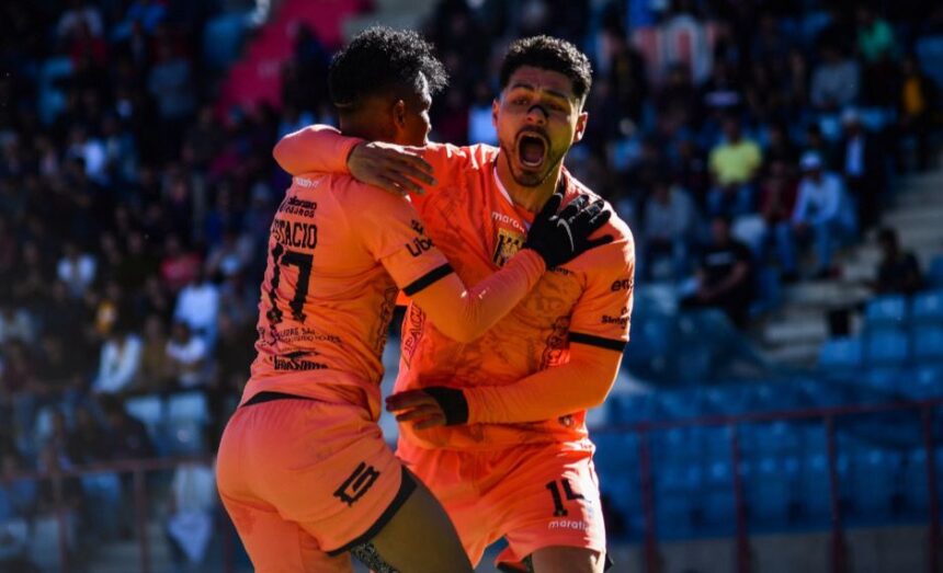 Darwin Lom’s goal gives the victory and keeps The Strongest in the lead