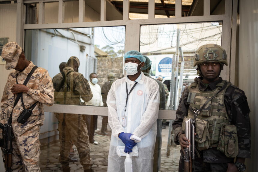 How many deaths and suspected cases have been recorded in the DR Congo