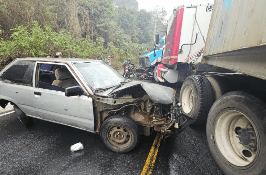 Injured people and one death in traffic accidents; vehicle closures reported
