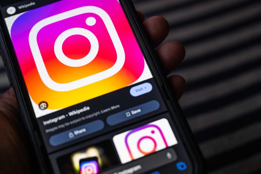Instagram will allow you to share photos that disappear after being viewed with “Instants”