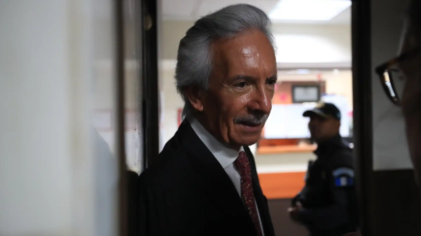Jose Rubén Zamora denounces an attempt to criminalize elPeriódico publications and warns of a new arrest