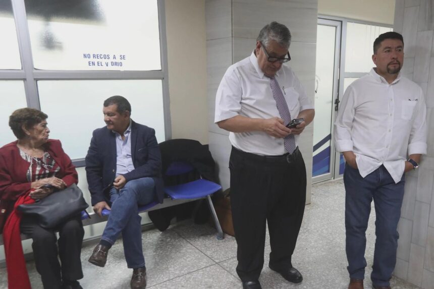 Judge Víctor Cruz postpones for the fifth time hearing of the Cambray case against former mayors of Santa Catarina Pinula
